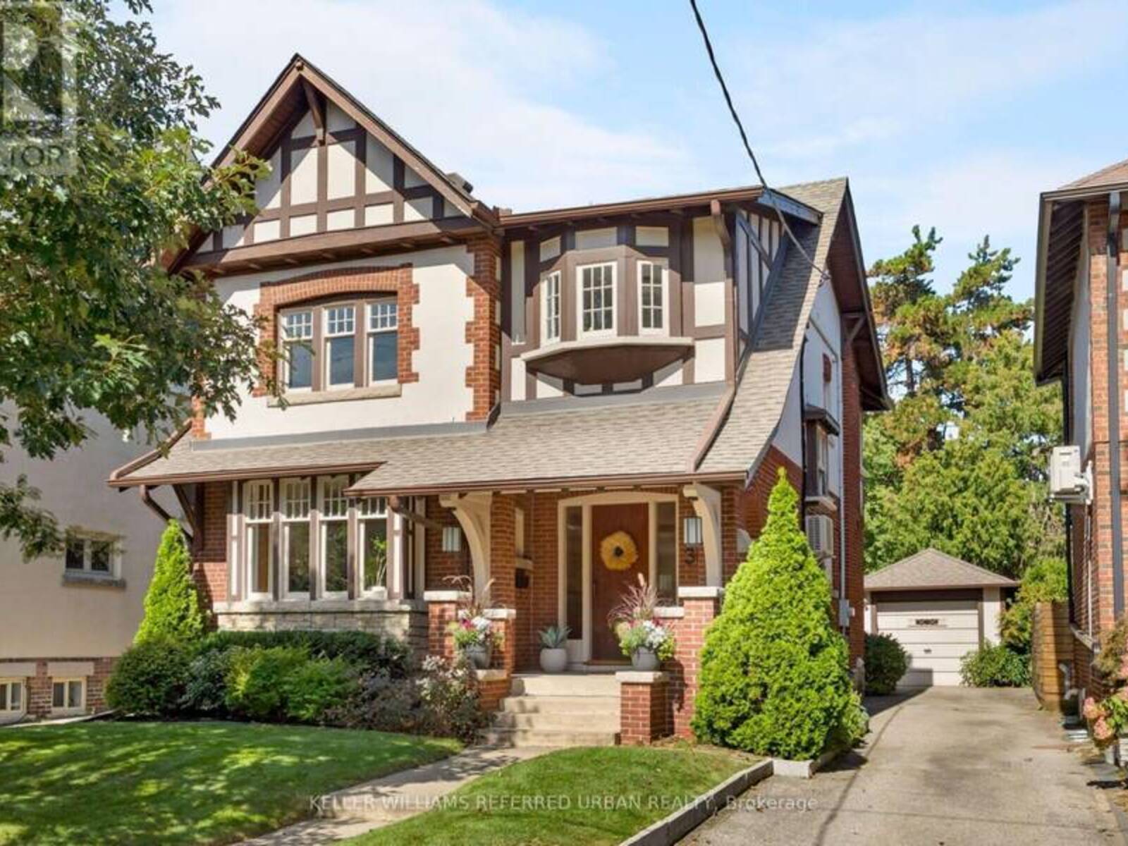 30 BABY POINT ROAD, Toronto, Ontario M6S 2G1