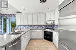 26 LESLIE DRIVE | Hamilton Ontario | Slide Image Thirteen