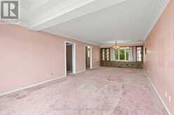 26 LESLIE DRIVE | Hamilton Ontario | Slide Image Nine