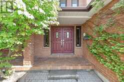 35 KINGSWOOD DRIVE | Clarington Ontario | Slide Image Two