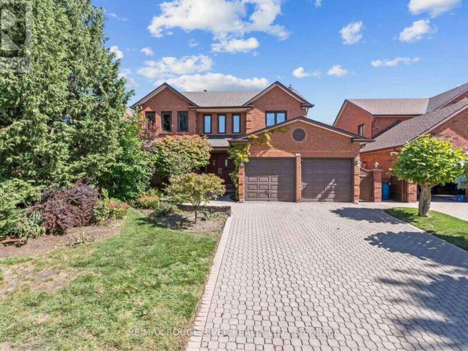 35 KINGSWOOD DRIVE, Clarington, Ontario L1E 1G4
