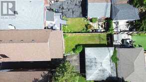 115 PRISCILLA AVENUE | Toronto Ontario | Slide Image Forty-three
