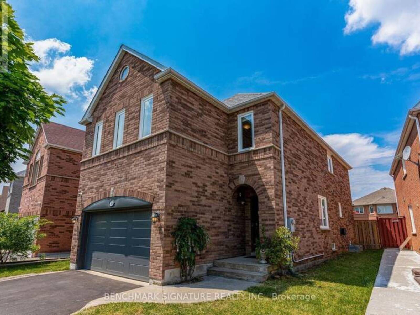 36 TWISTED OAK STREET, Brampton, Ontario L6R 1T1