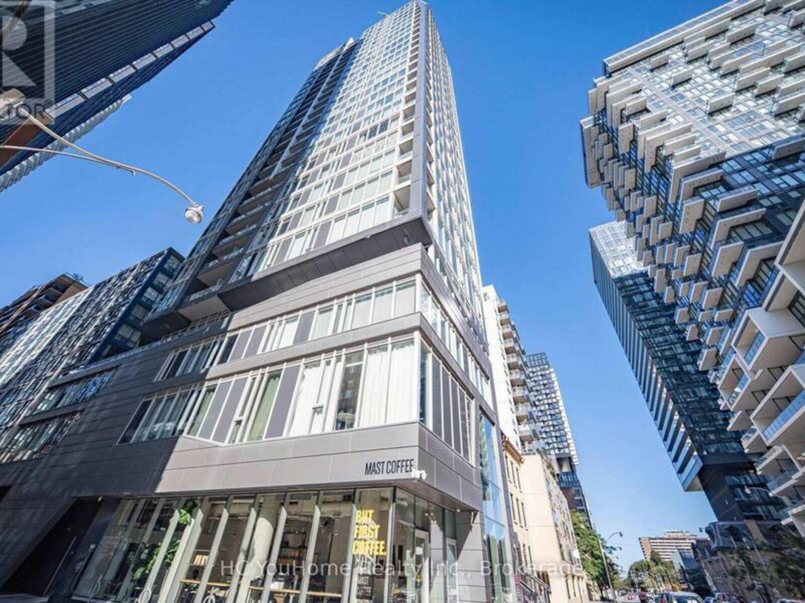 2110 - 68 SHUTER STREET, Toronto, Ontario M5B 1B4