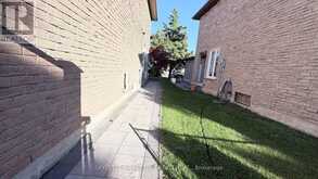 30 ASCOT CRESCENT | Markham Ontario | Slide Image Thirty-six