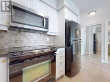 2118 - 25 GREENVIEW AVENUE | Toronto Ontario | Slide Image Twelve