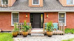 243 RIDGE ROAD | Aurora Ontario | Slide Image Ten