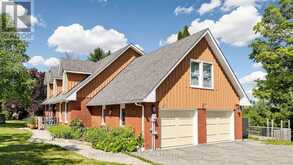 243 RIDGE ROAD | Aurora Ontario | Slide Image Eight