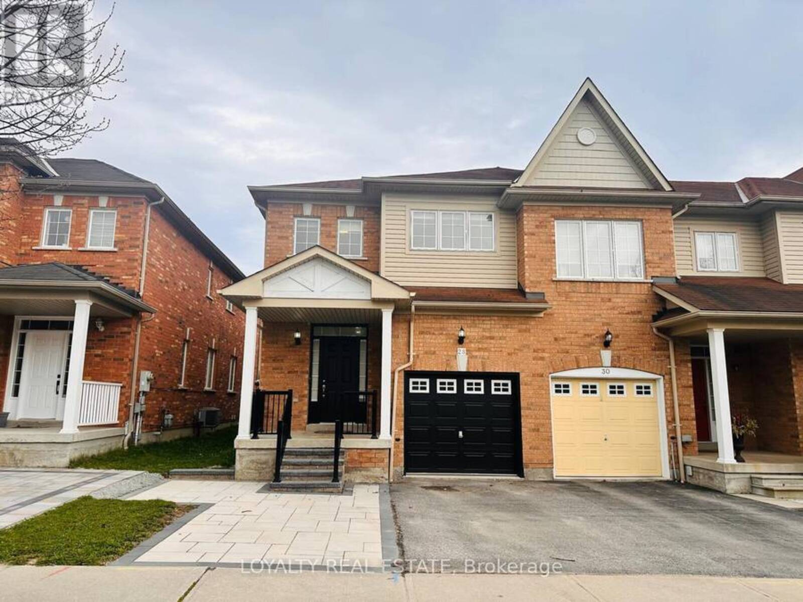 28 THORP CRESCENT, Ajax, Ontario L1T 0G9