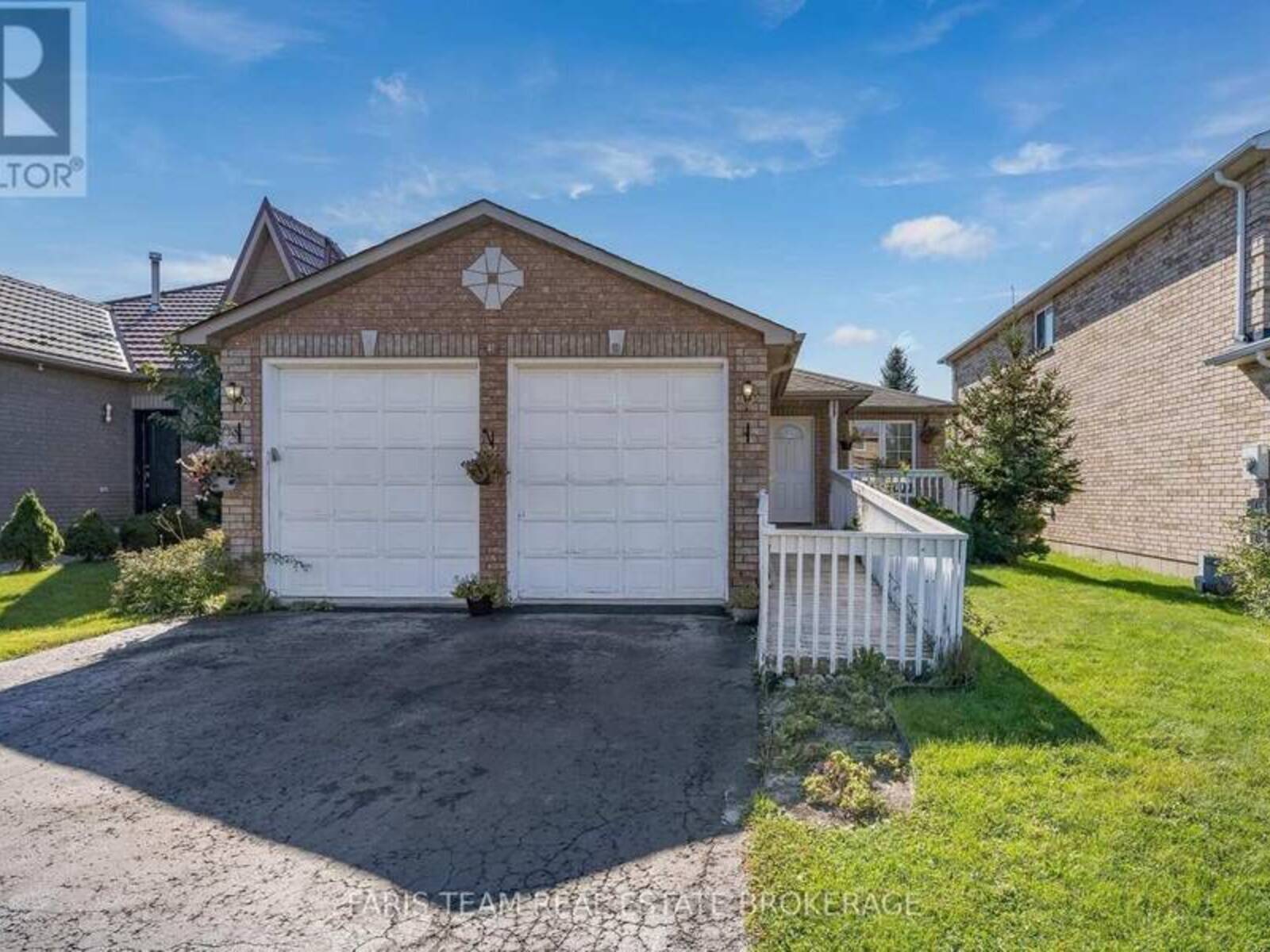 41 IRENE DRIVE, Barrie, Ontario L4N 5Z1