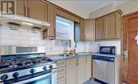 94 YPRES ROAD | Toronto Ontario | Slide Image Four
