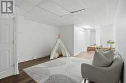 407 - 895 MAPLE AVENUE | Burlington Ontario | Slide Image Thirty-five