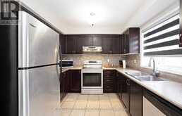 131 SUGARHILL DRIVE | Brampton Ontario | Slide Image Fifteen