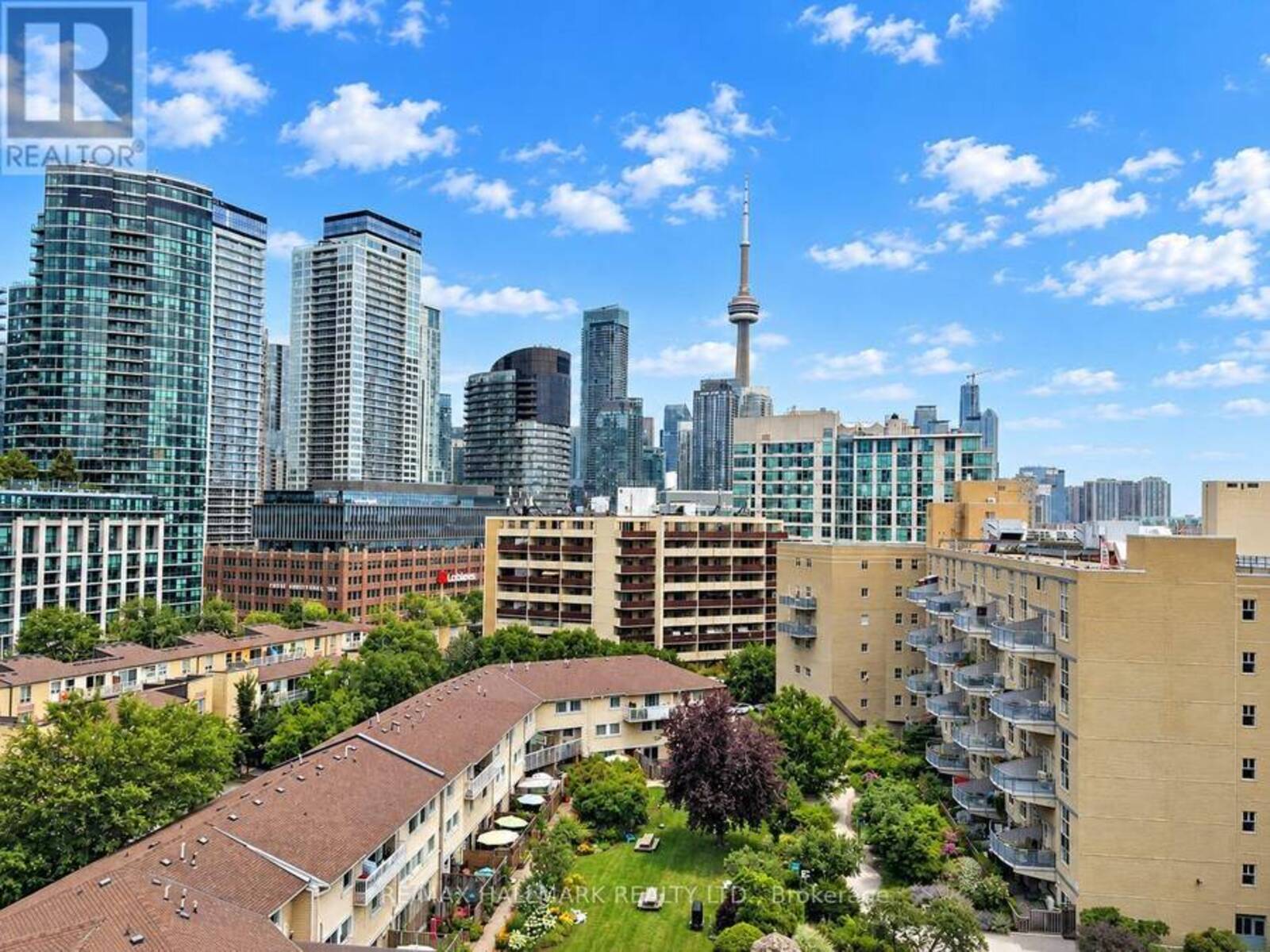 905 - 90 STADIUM ROAD, Toronto, Ontario M5V 3W5