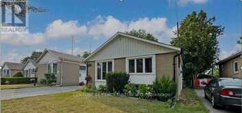 140 BENLEIGH DRIVE | Toronto Ontario | Slide Image Two