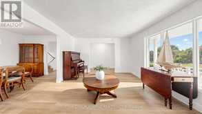 49 STORNOWAY CRESCENT | Markham Ontario | Slide Image Four