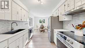 49 STORNOWAY CRESCENT | Markham Ontario | Slide Image Eight