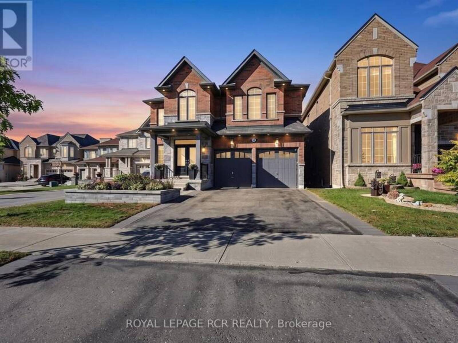 52 HACKETT STREET, East Gwillimbury, Ontario L9N 0P8