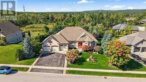 35 WENDAT TRAIL | Midhurst Ontario | Slide Image Two