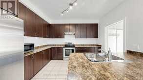 65 YELLOWKNIFE ROAD | Brampton Ontario | Slide Image Sixteen