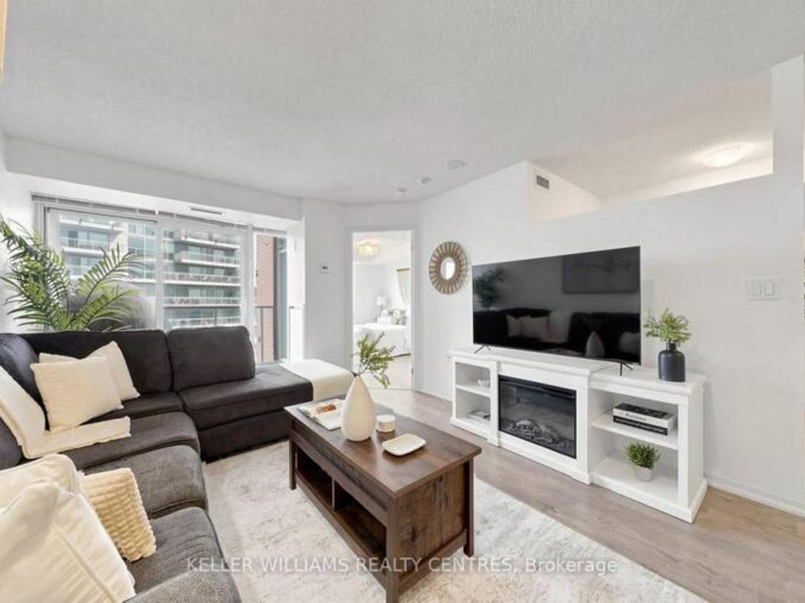 1006 - 125 WESTERN BATTERY ROAD, Toronto, Ontario M6K 3R8