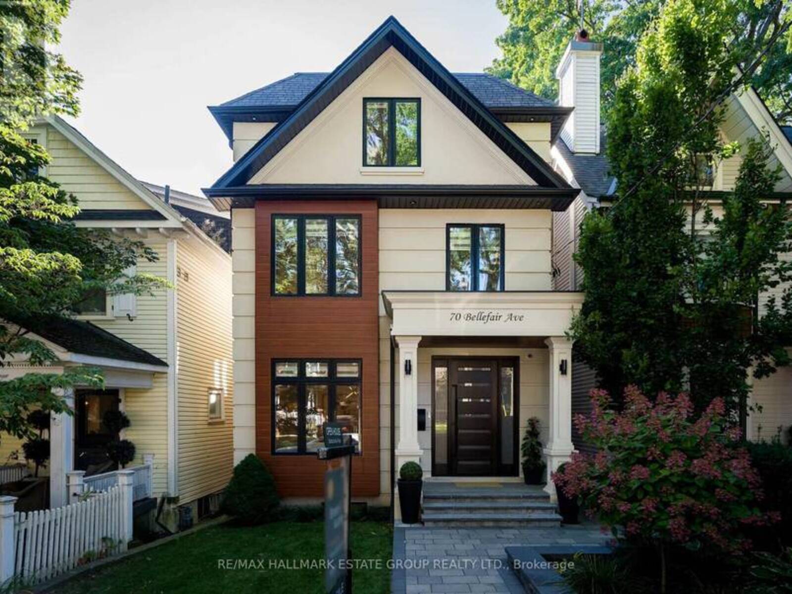 70 BELLEFAIR AVENUE, Toronto, Ontario M4L 3T8
