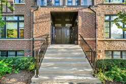 43 - 8167 KIPLING AVENUE | Vaughan Ontario | Slide Image Nine