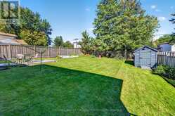 127 ROXBOROUGH ROAD | Newmarket Ontario | Slide Image Twenty-two