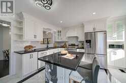 28 GRANDWOOD AVENUE | Whitchurch-Stouffville Ontario | Slide Image Seventeen