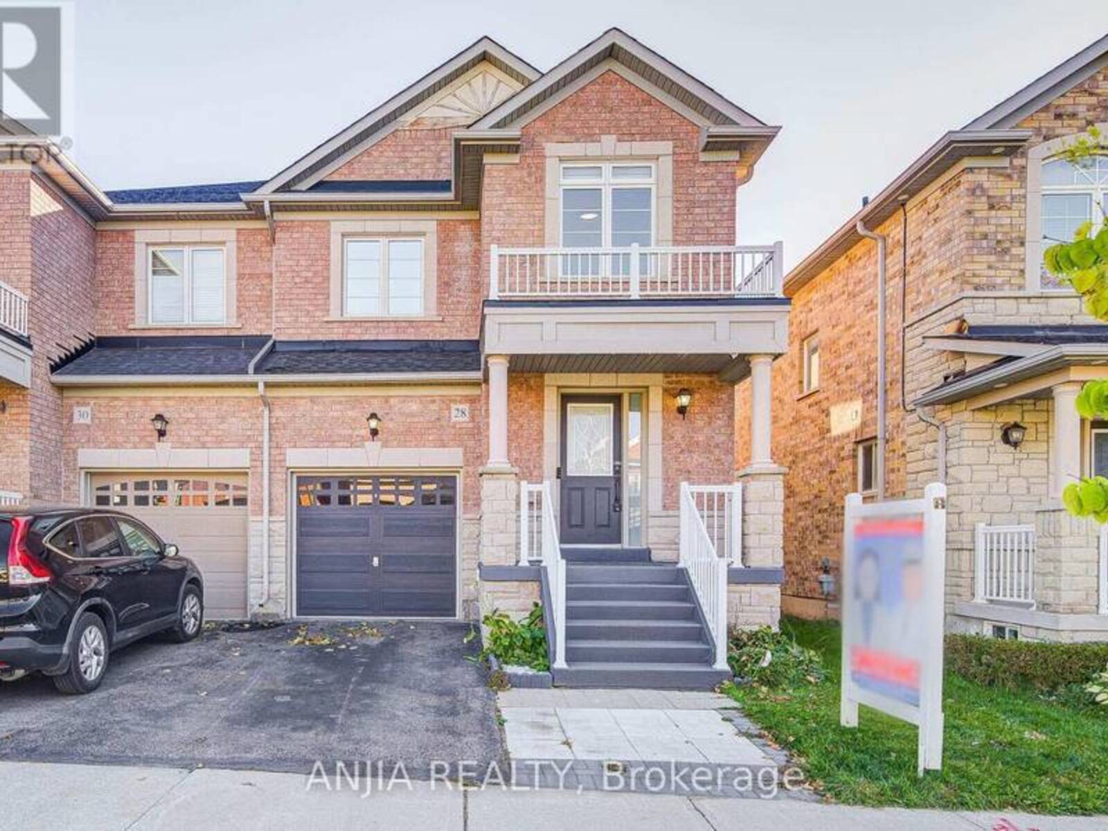 28 GRANDWOOD AVENUE, Whitchurch-Stouffville, Ontario L4A 0M6