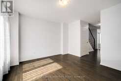 164 TANGO CRESCENT | Newmarket Ontario | Slide Image Four