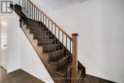 164 TANGO CRESCENT | Newmarket Ontario | Slide Image Six