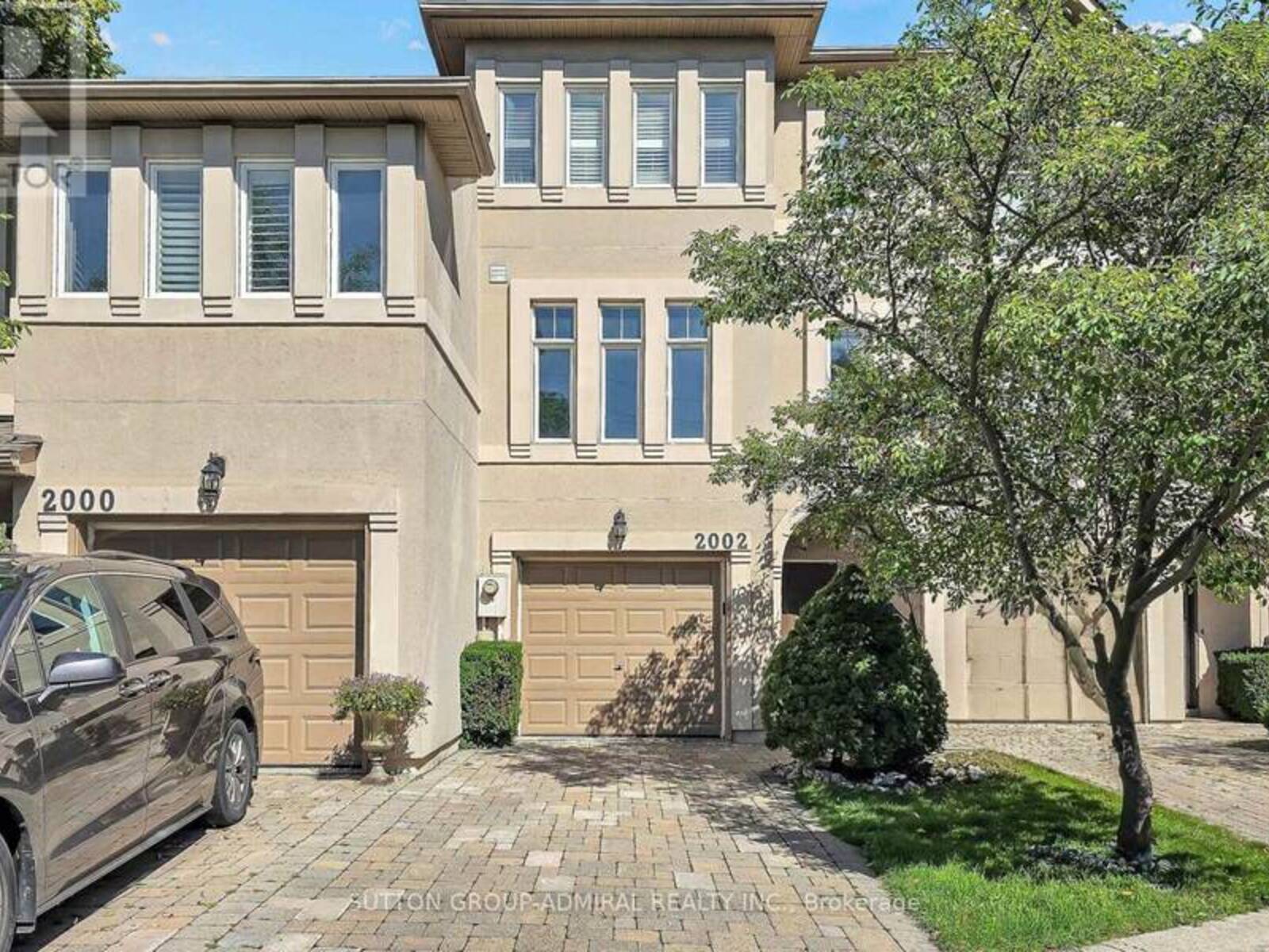 2002 JOHN STREET, Markham, Ontario L3T 1Z1