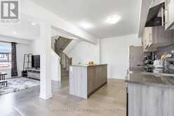 38 SILO MEWS | Barrie Ontario | Slide Image Twelve