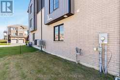 38 SILO MEWS | Barrie Ontario | Slide Image Twenty-seven