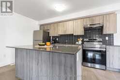 38 SILO MEWS | Barrie Ontario | Slide Image Nine