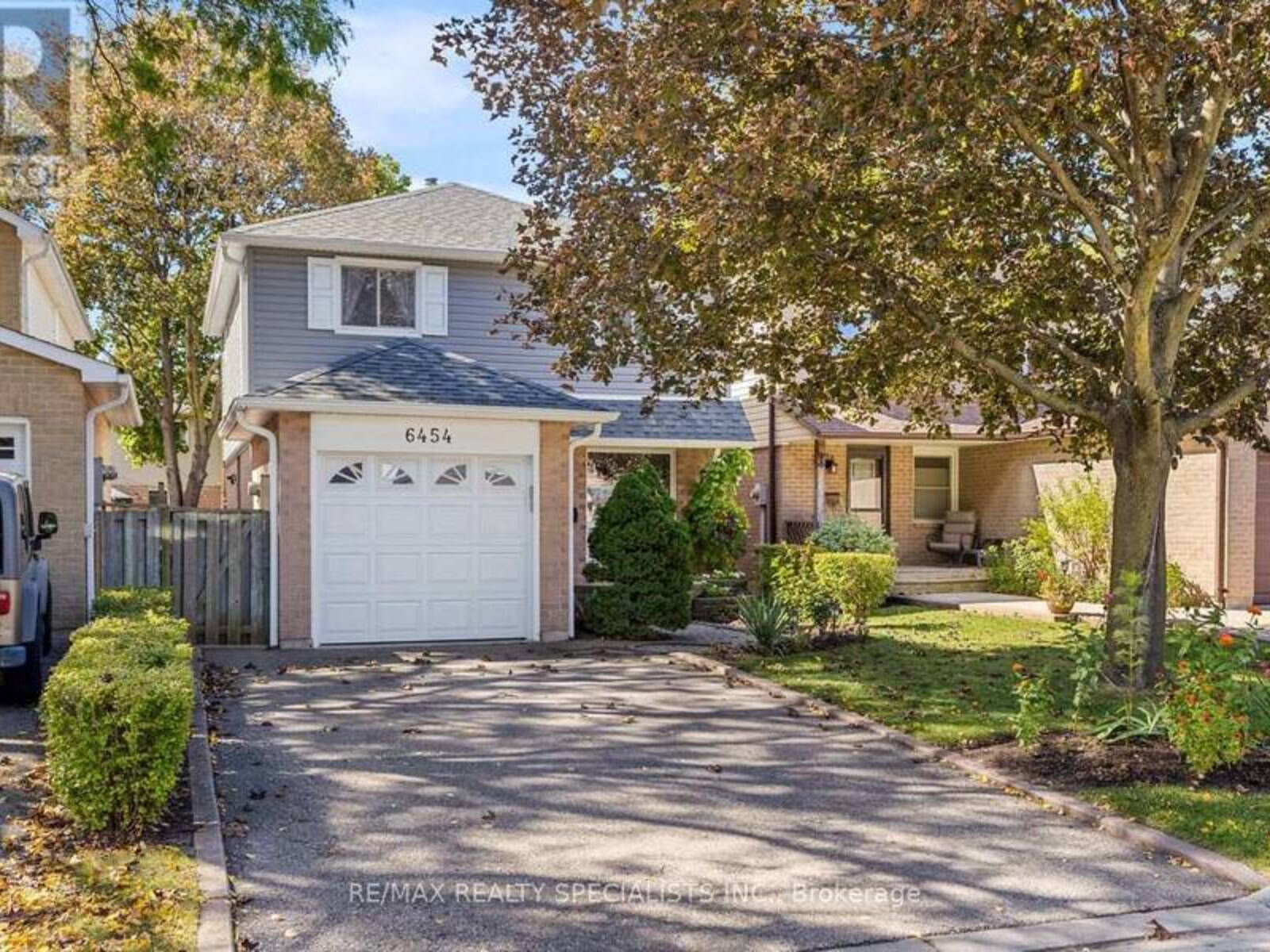 6454 COLEBROOK CRESCENT, Mississauga, Ontario L5N 3E4