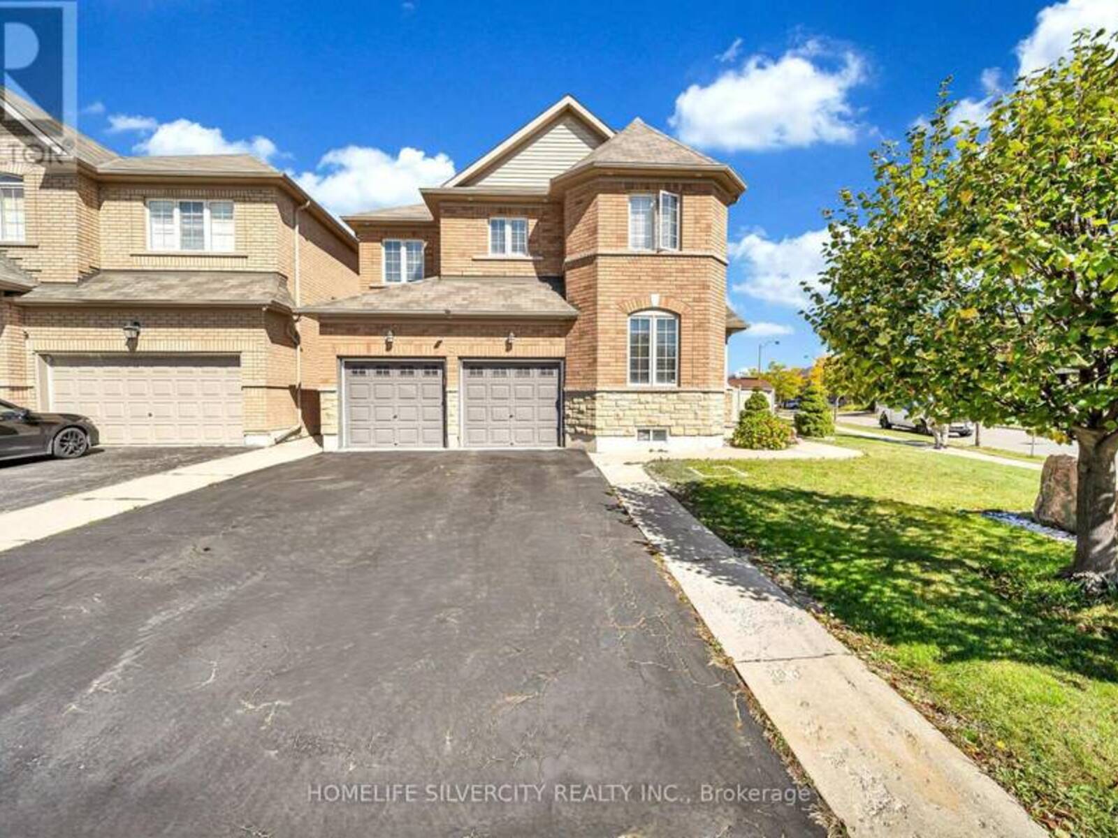 2 ADDISCOTT STREET, Brampton, Ontario L6R 0W1