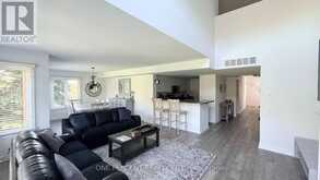 210 - 110 FAIRWAY COURT | The Blue Mountains Ontario | Slide Image Five