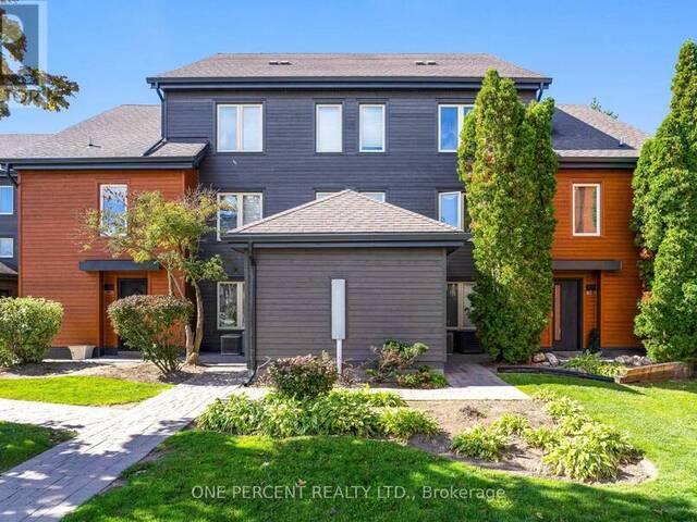 210 - 110 FAIRWAY COURT The Blue Mountains Ontario, L9Y 0P8 - 3 Bedrooms Condo For Sale