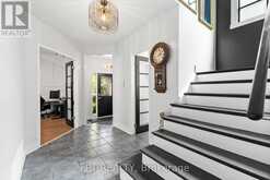 416 FLANAGAN COURT | Newmarket Ontario | Slide Image Twelve