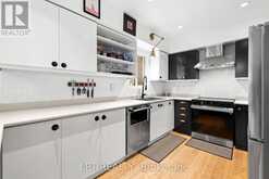 416 FLANAGAN COURT | Newmarket Ontario | Slide Image Nineteen
