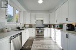 16 FOREST MANOR PLACE | Markham Ontario | Slide Image Sixteen