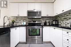 7 - 2871 DARIEN ROAD | Burlington Ontario | Slide Image Twelve