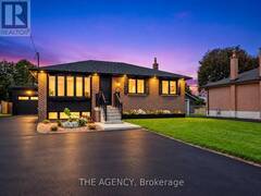 26 WEBSTER DRIVE Aurora Ontario, L4G 2A5
