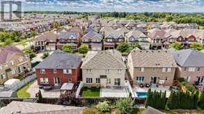 7 PHILIPS LAKE COURT | Richmond Hill Ontario | Slide Image Thirty-seven