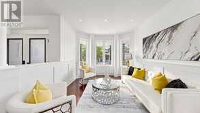 7 PHILIPS LAKE COURT | Richmond Hill Ontario | Slide Image Four