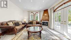 38 BRIDGEWATER DRIVE | Richmond Hill Ontario | Slide Image Nine