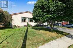 15 NORTON CRESCENT | Halton Hills Ontario | Slide Image Four