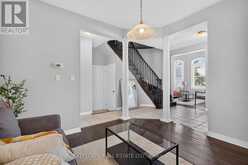 366 MONTREAL CIRCLE | Hamilton Ontario | Slide Image Twelve